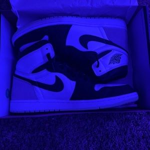 Jordan 1 High OG Stage Hazes